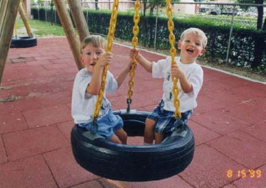 liamnat.JPG (56185 bytes)